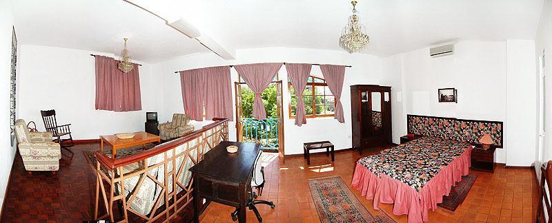 Bed And Breakfast Residencial Maravilha Mindelo Exterior photo