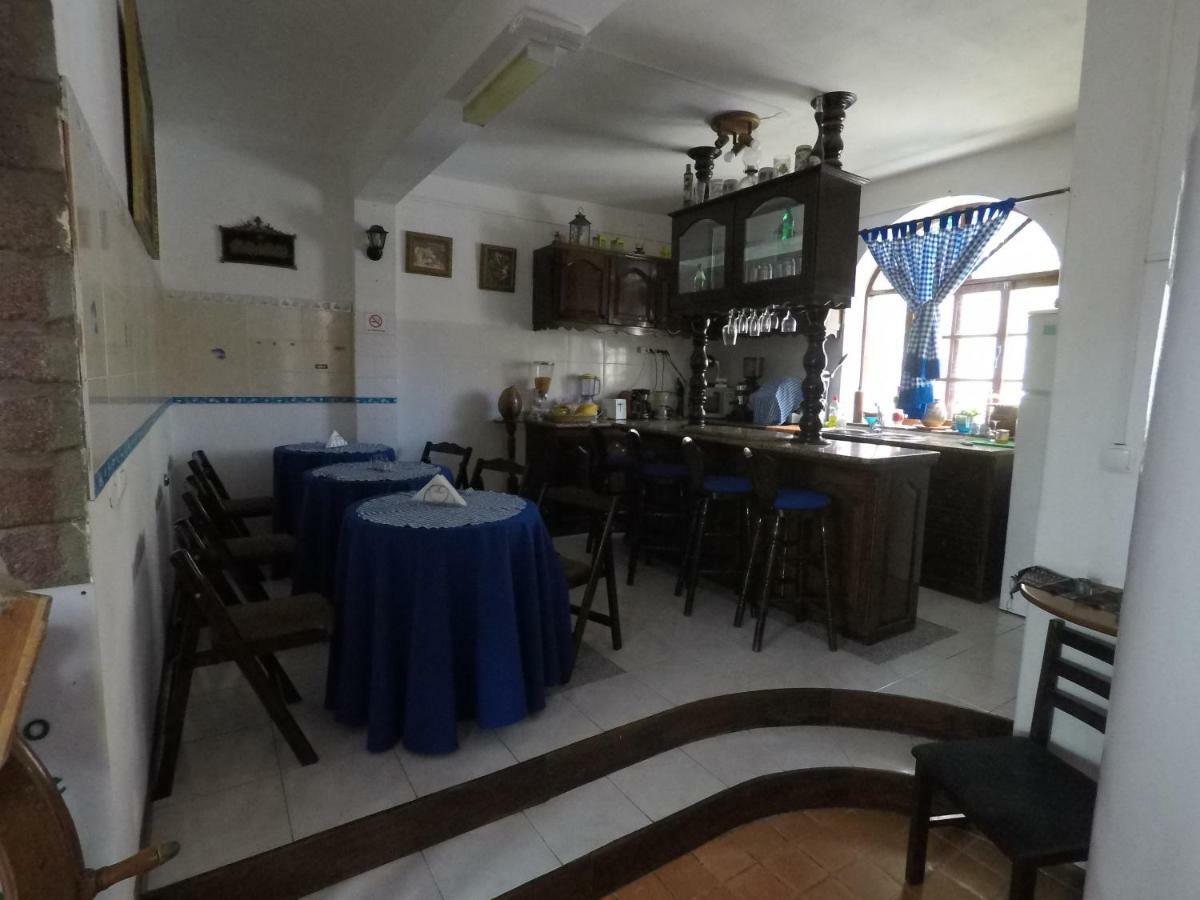Bed And Breakfast Residencial Maravilha Mindelo Exterior photo
